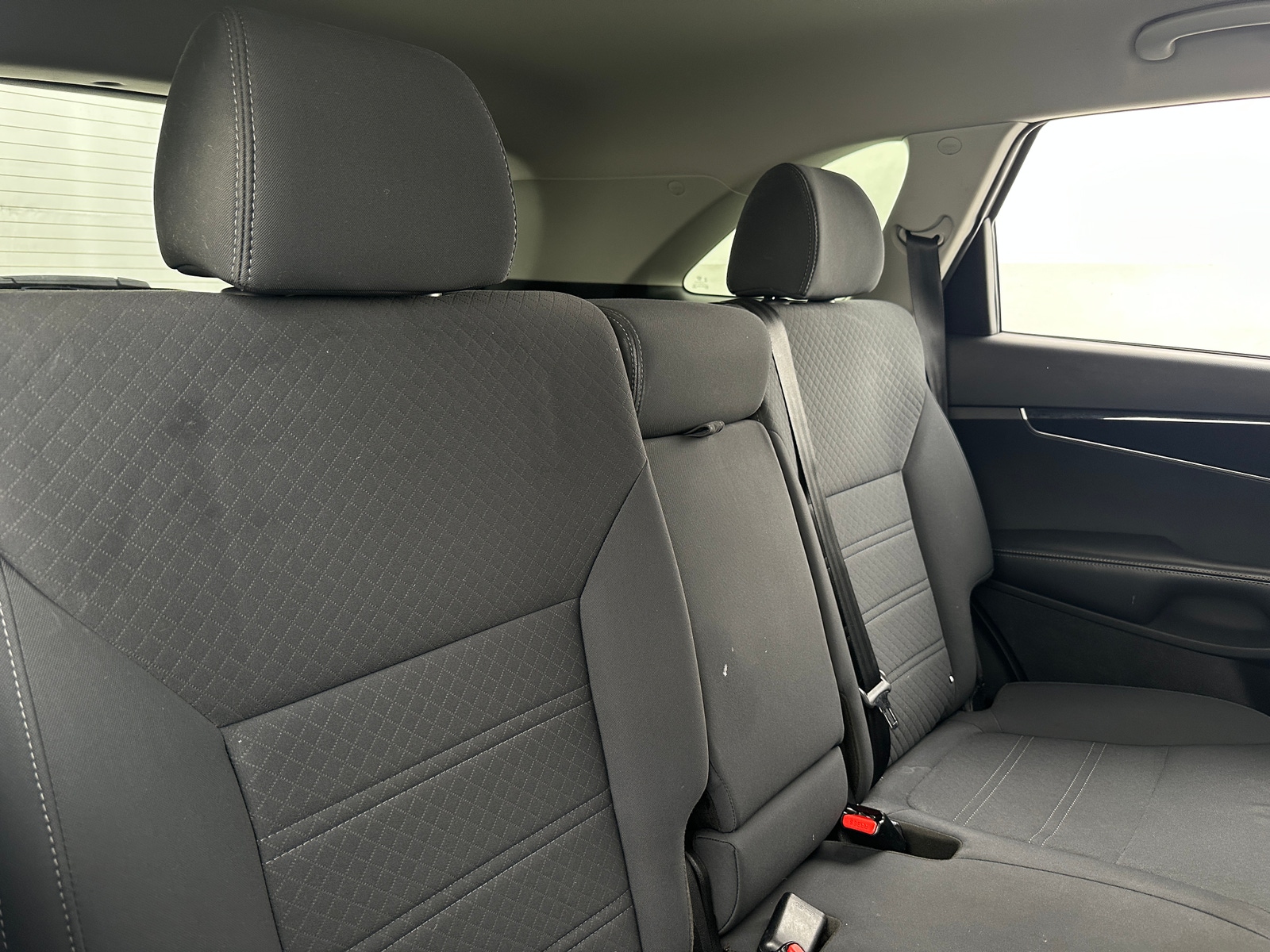 Thumbnail: 2017 Kia Sorento - 6