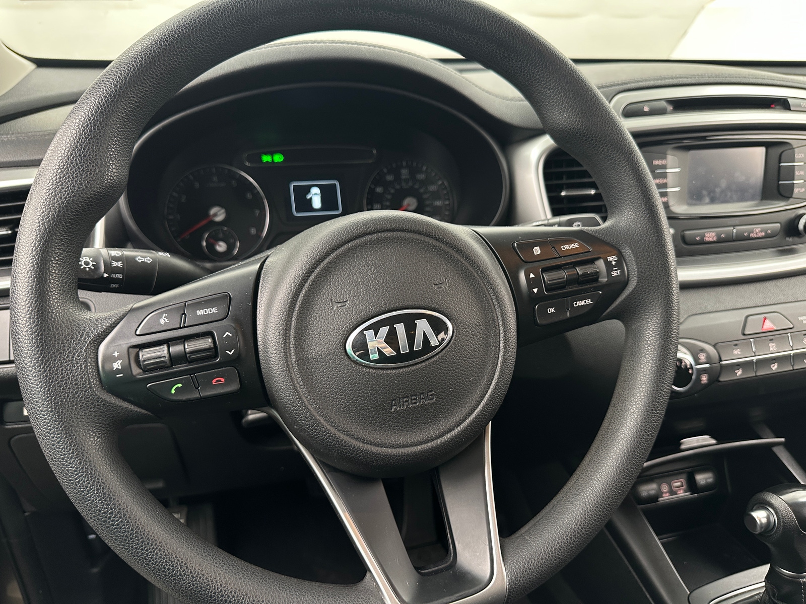 Thumbnail: 2017 Kia Sorento - 5