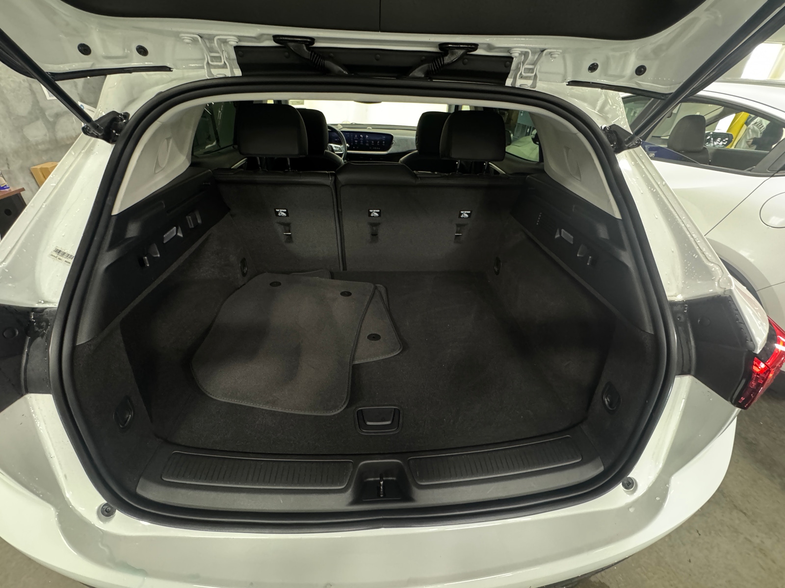 Thumbnail: 2024 Buick Envision - 6