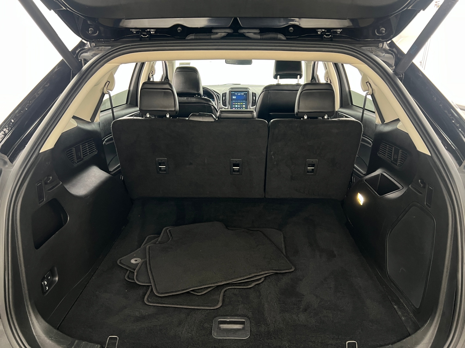 Thumbnail: 2024 Ford Edge - 6