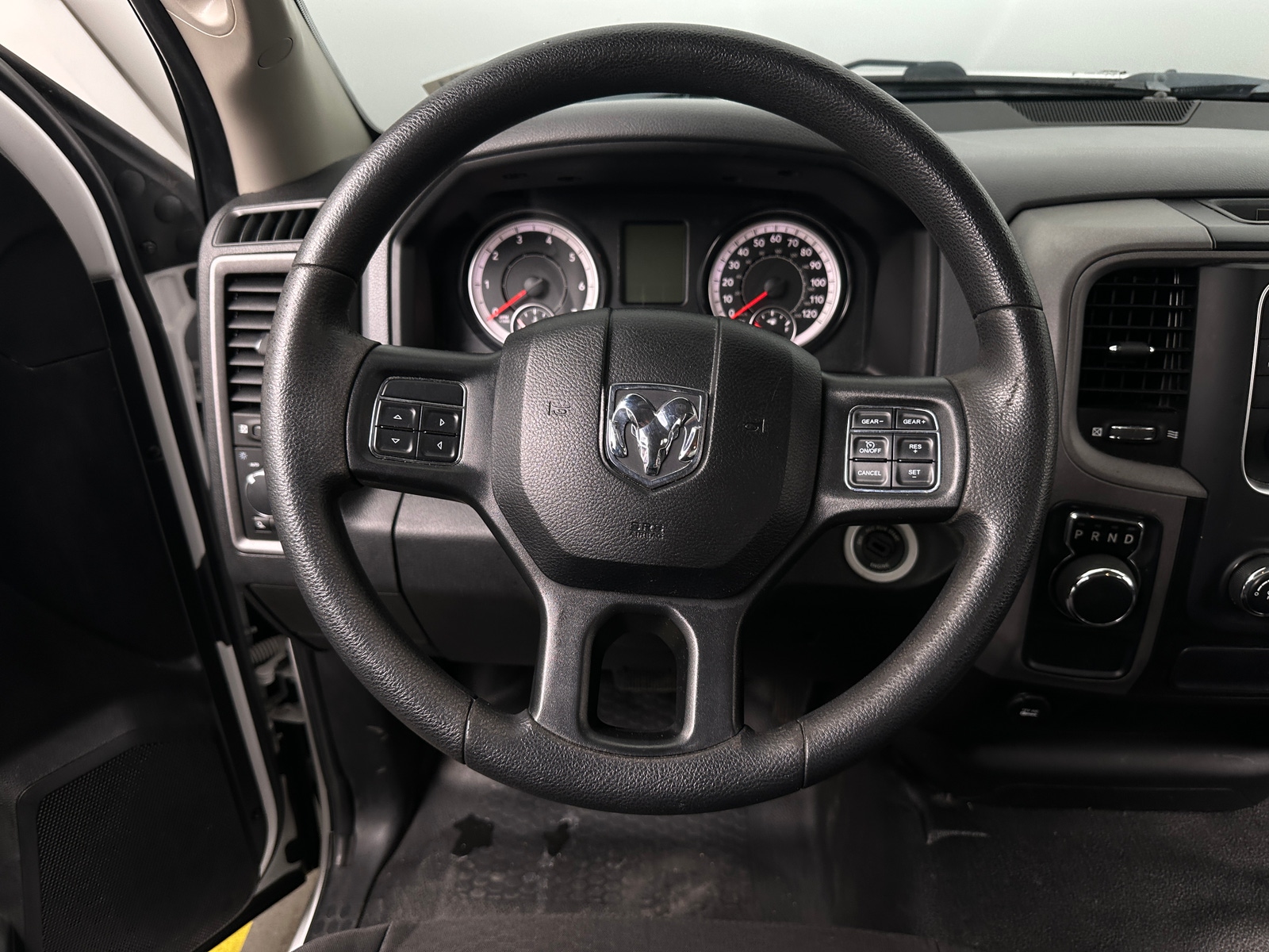 Thumbnail: 2020 RAM 1500 Classic - 5