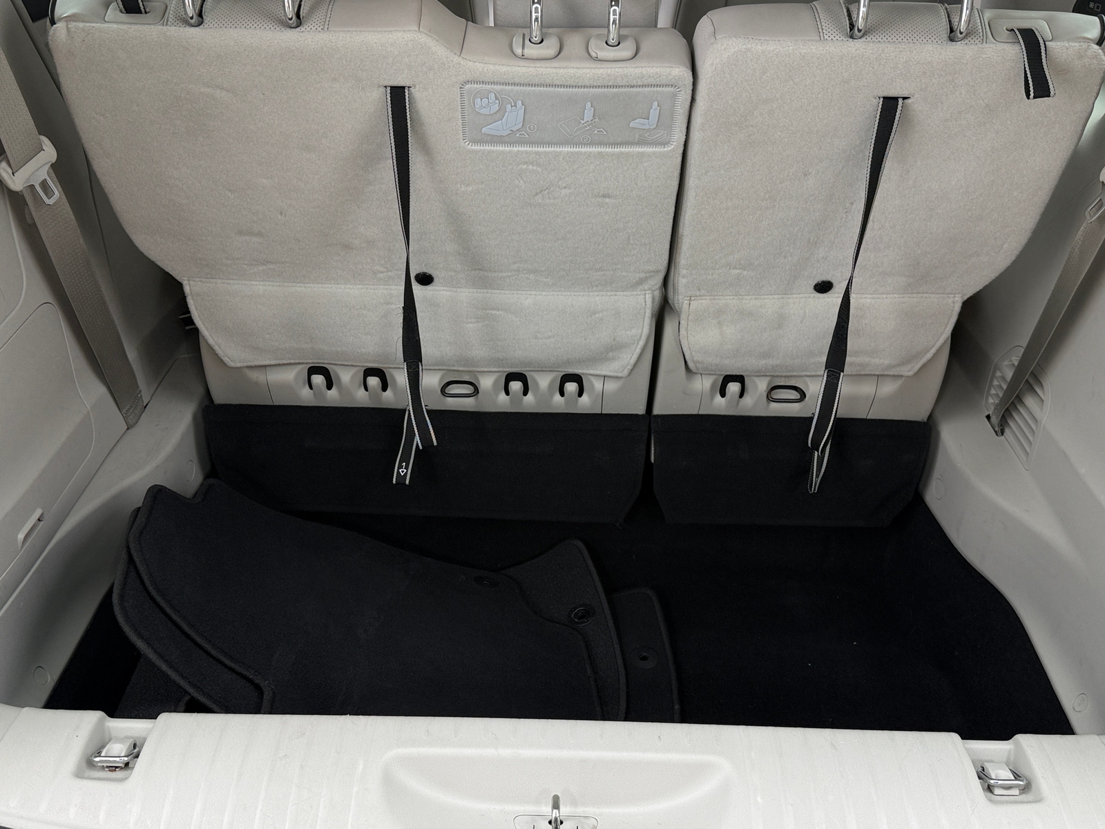 Thumbnail: 2018 Chrysler Pacifica - 6