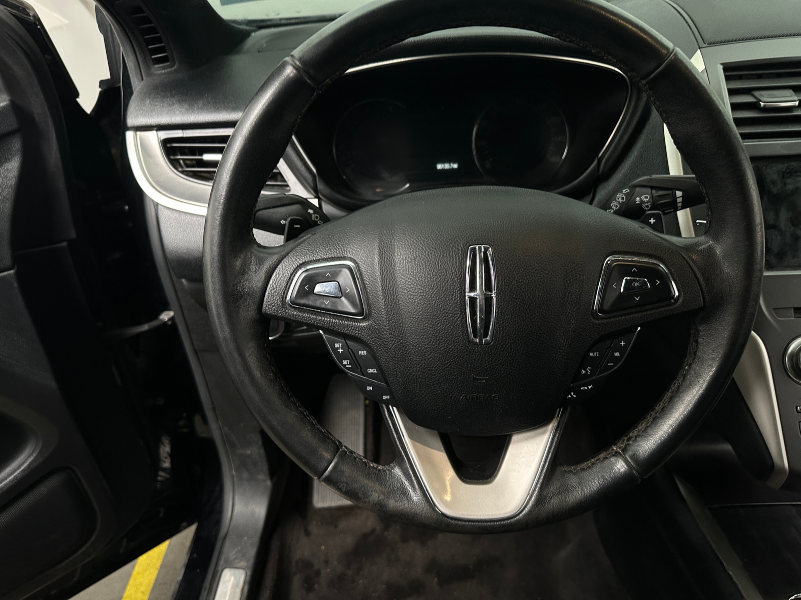 Thumbnail: 2018 Lincoln MKC - 4