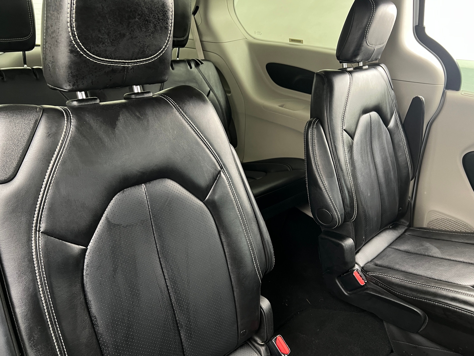 Thumbnail: 2024 Chrysler Pacifica - 5