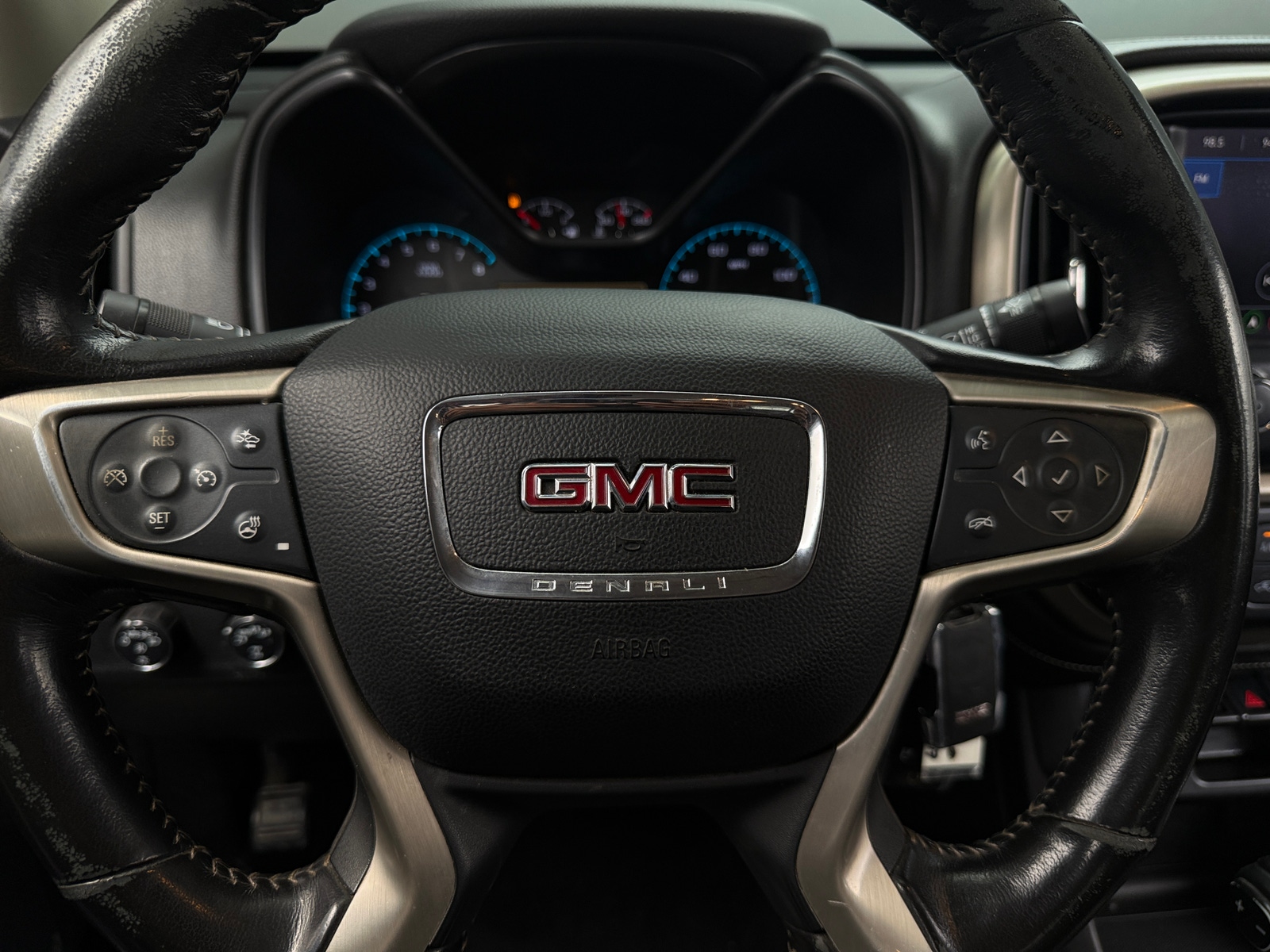 Thumbnail: 2019 GMC Canyon - 4