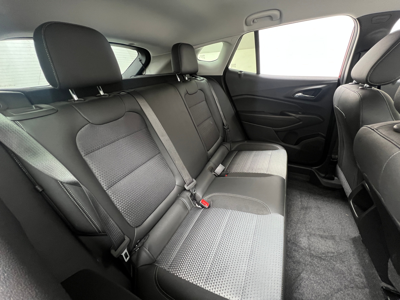 Thumbnail: 2025 Chevrolet Trax - 6