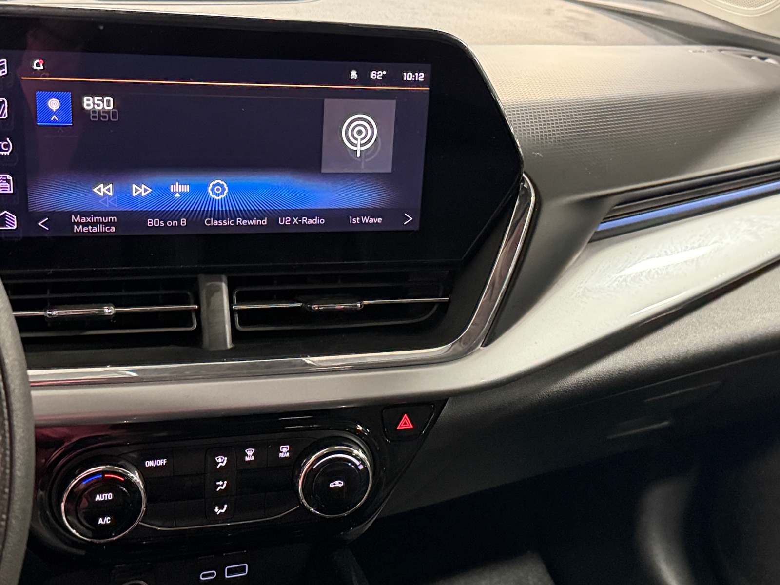 Thumbnail: 2025 Chevrolet Trax - 4