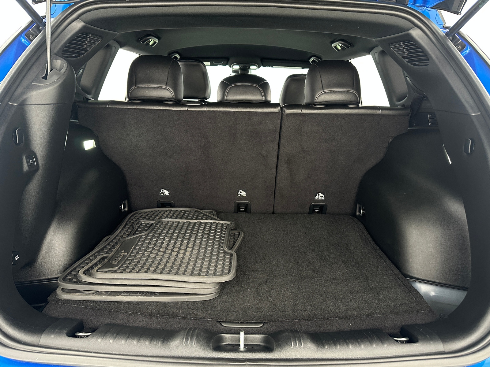 Thumbnail: 2023 Jeep Compass - 6