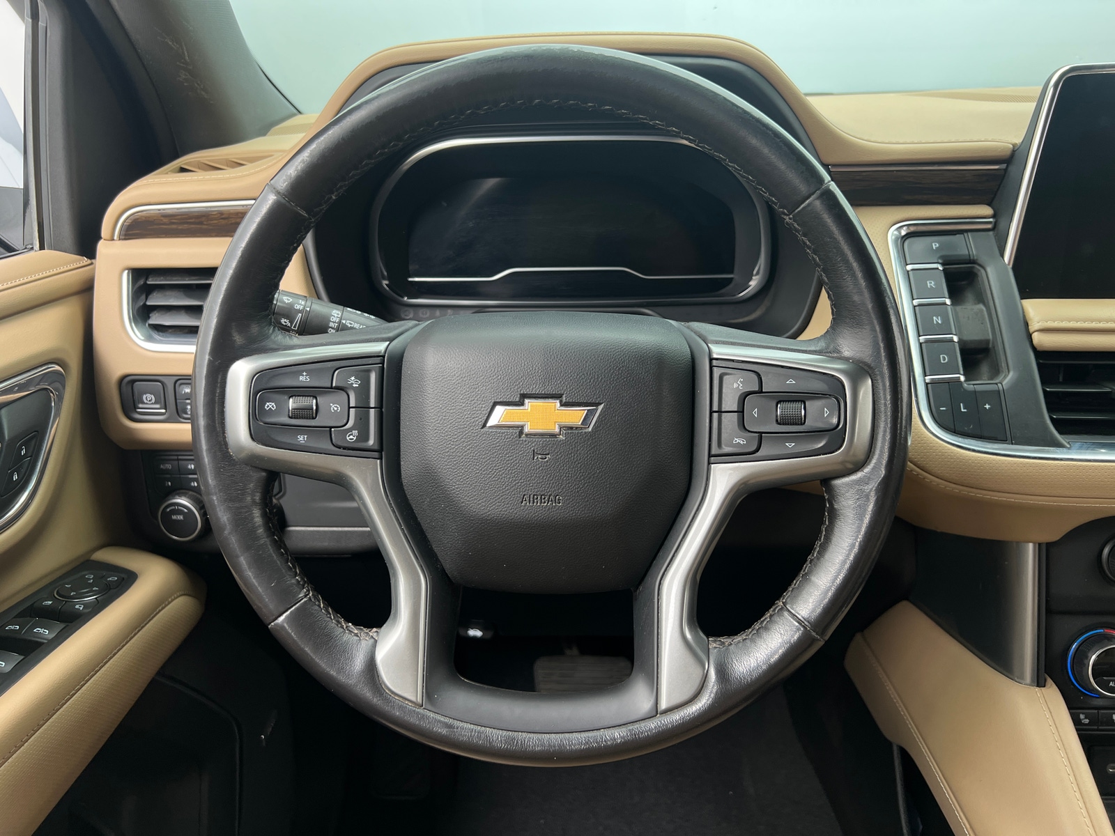 Thumbnail: 2023 Chevrolet Tahoe - 4