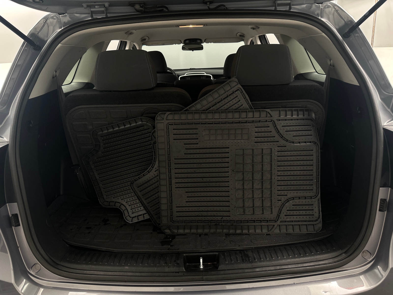 Thumbnail: 2020 Kia Sorento - 7