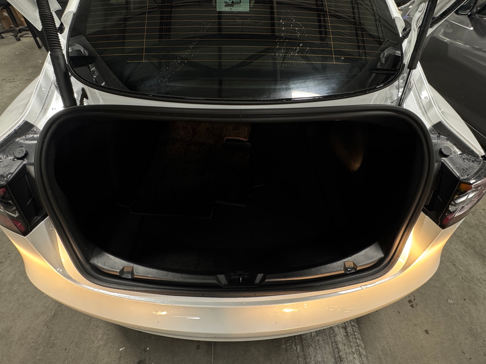 Thumbnail: 2022 Tesla Model 3 - 6