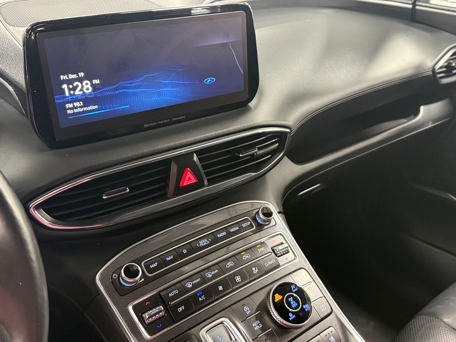 Thumbnail: 2023 Hyundai Santa Fe - 3