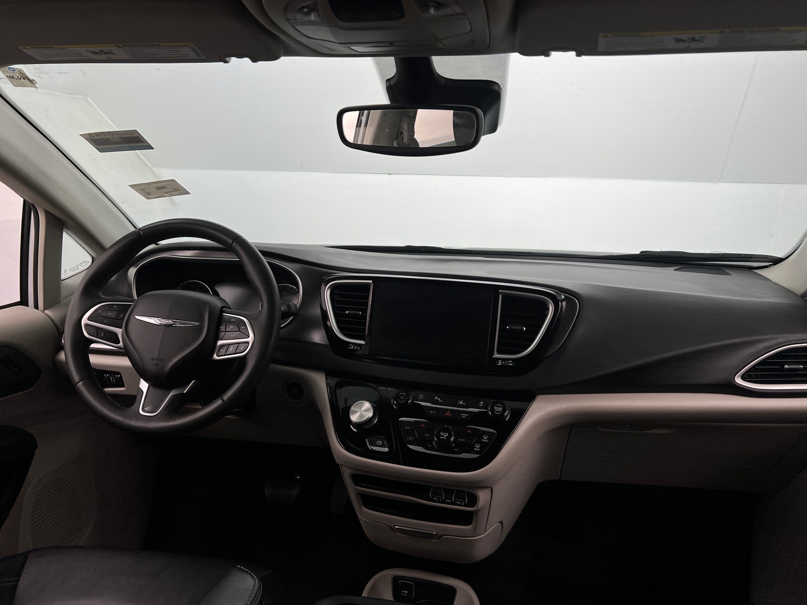 Thumbnail: 2024 Chrysler Pacifica - 2