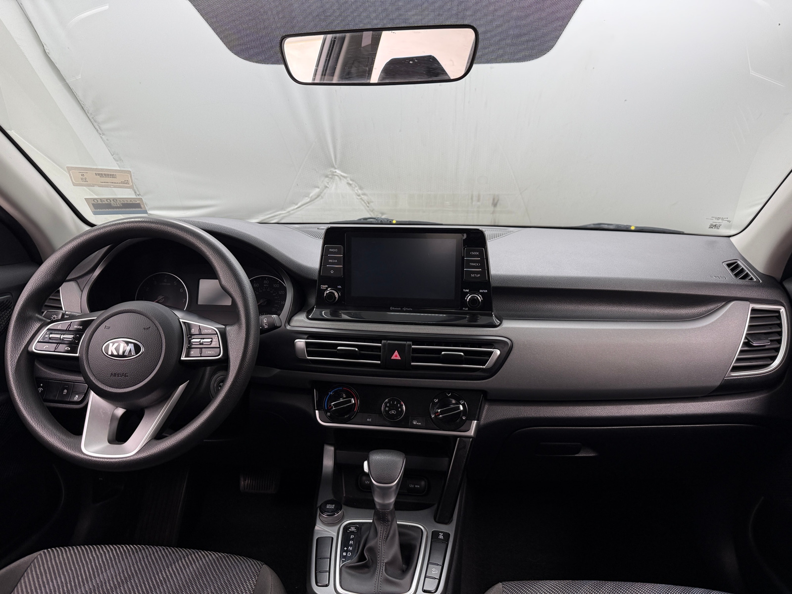 Thumbnail: 2021 Kia Seltos - 3