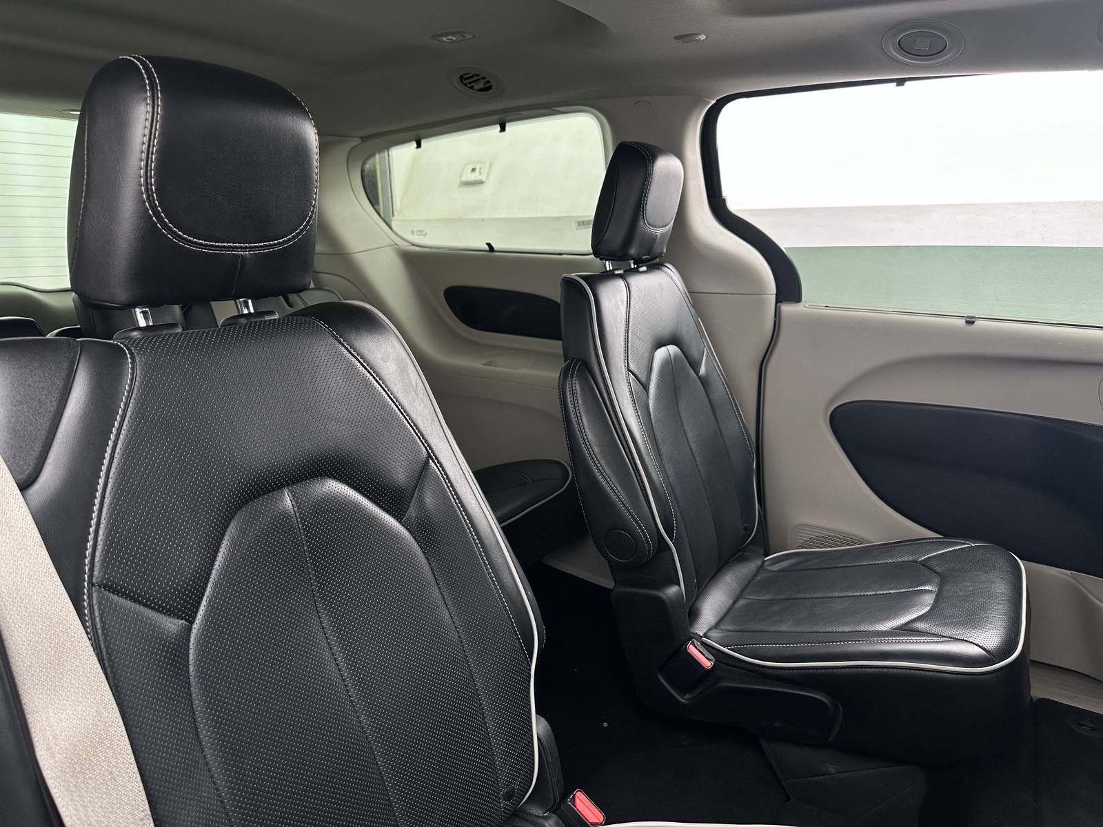 Thumbnail: 2024 Chrysler Pacifica - 5