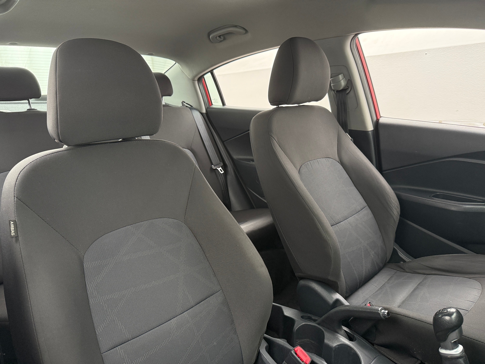 Thumbnail: 2017 Kia Rio - 2