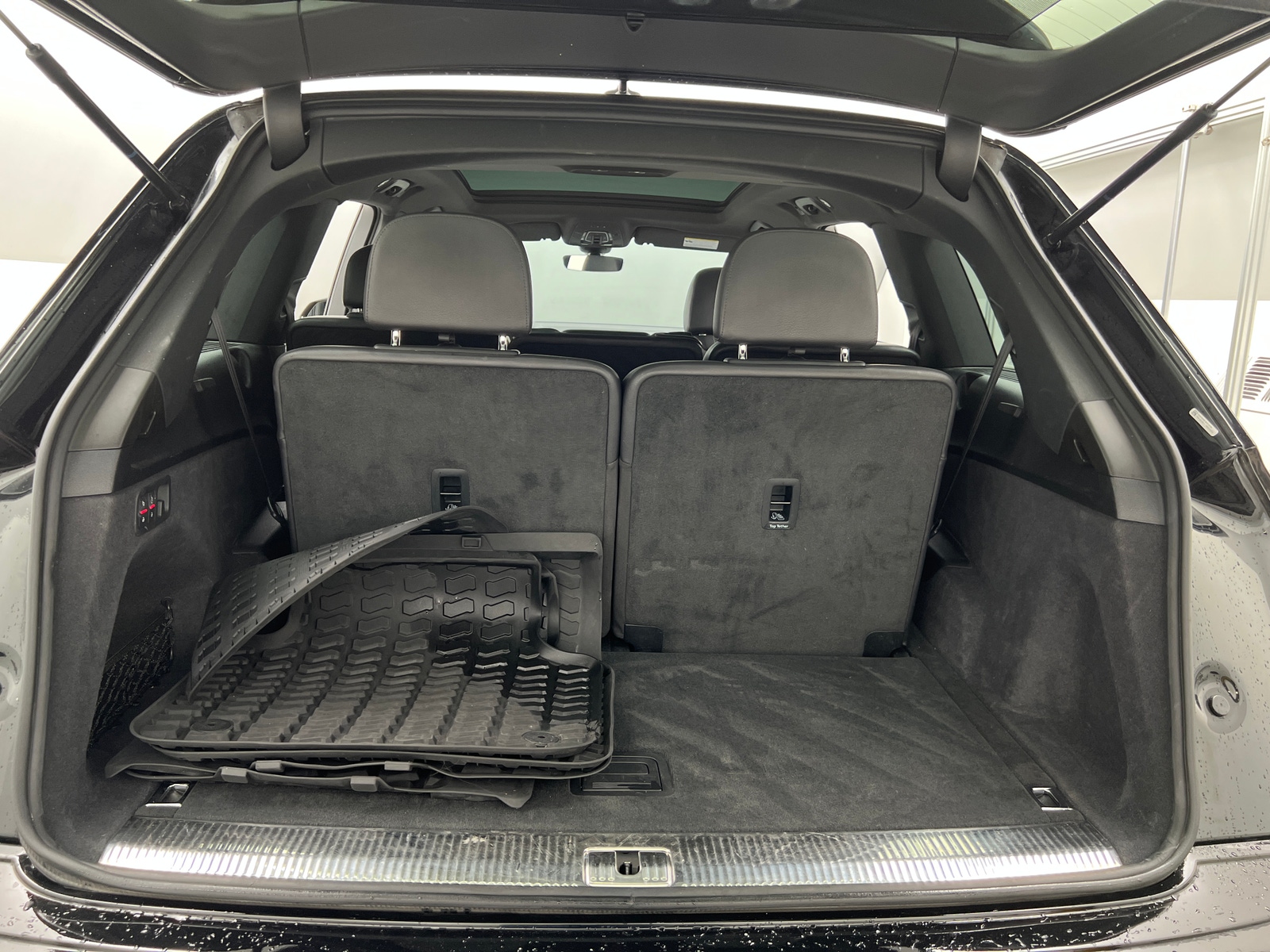 Thumbnail: 2019 Audi Q7 - 6