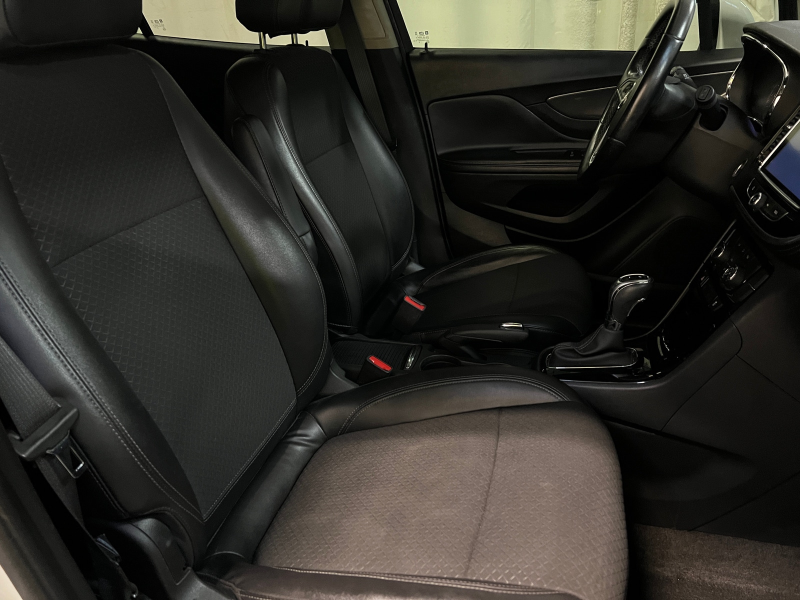 Thumbnail: 2019 Buick Encore - 2