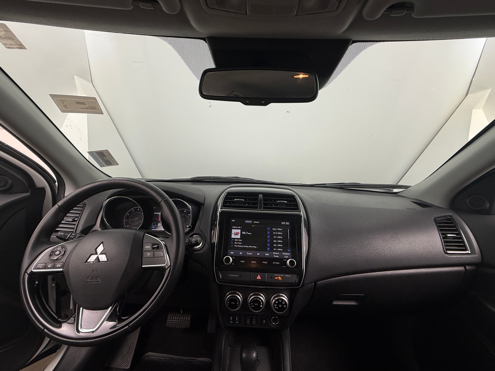 Thumbnail: 2021 Mitsubishi Outlander Sport - 3