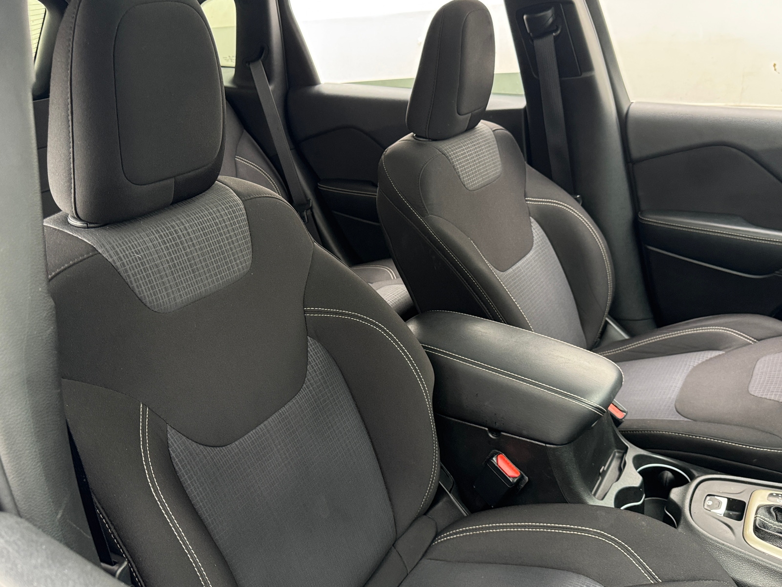 Thumbnail: 2015 Jeep Cherokee - 2