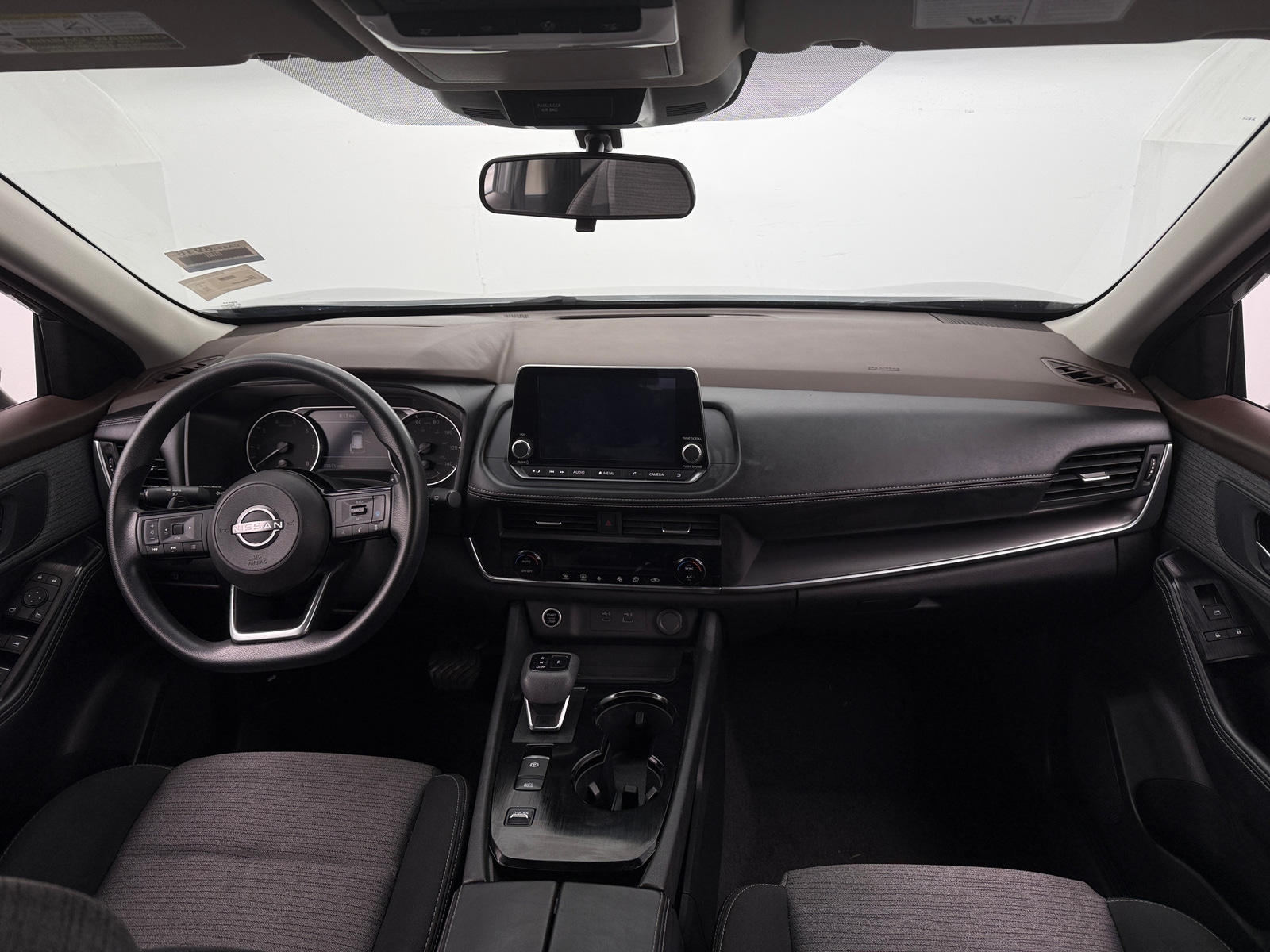 Thumbnail: 2023 Nissan Rogue - 3