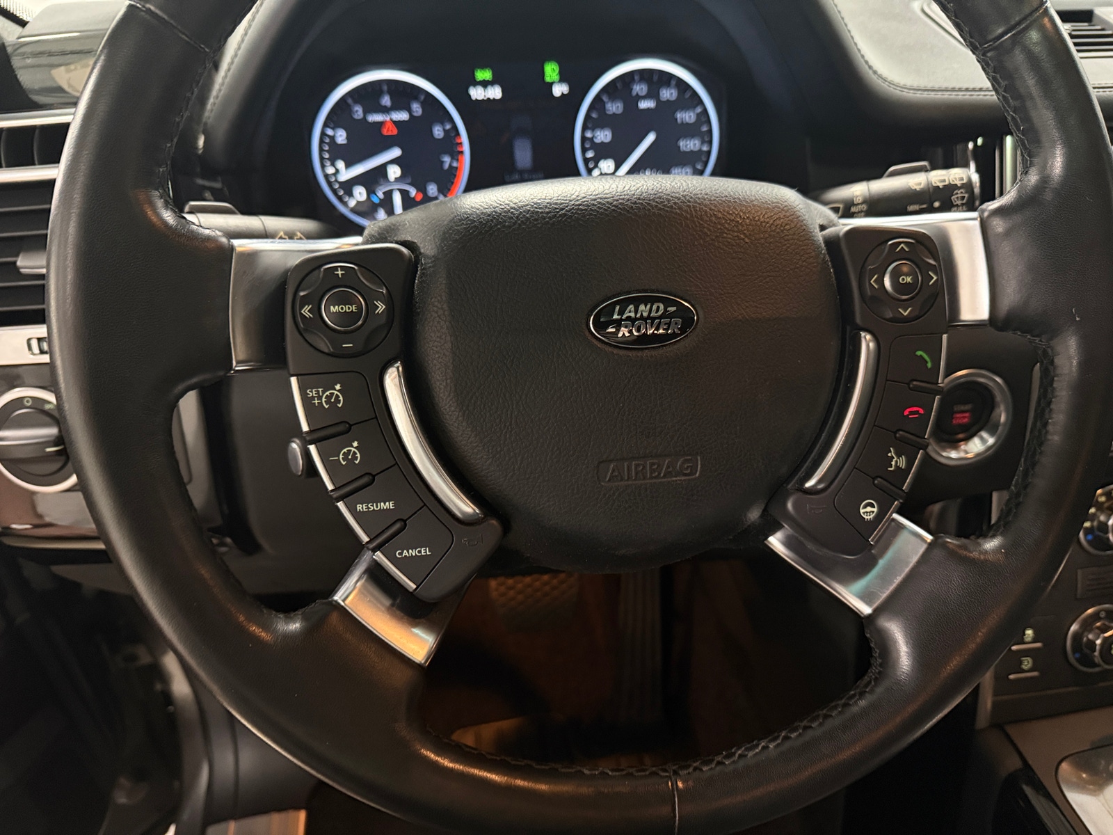 Thumbnail: 2011 Land Rover Range Rover - 4