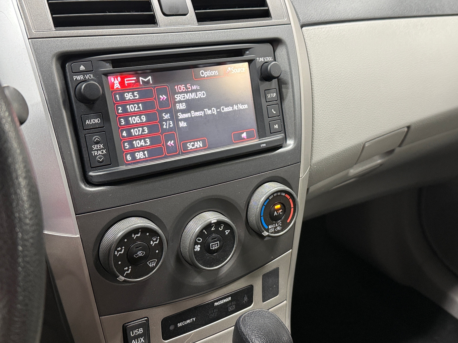 Thumbnail: 2012 Toyota Corolla - 4