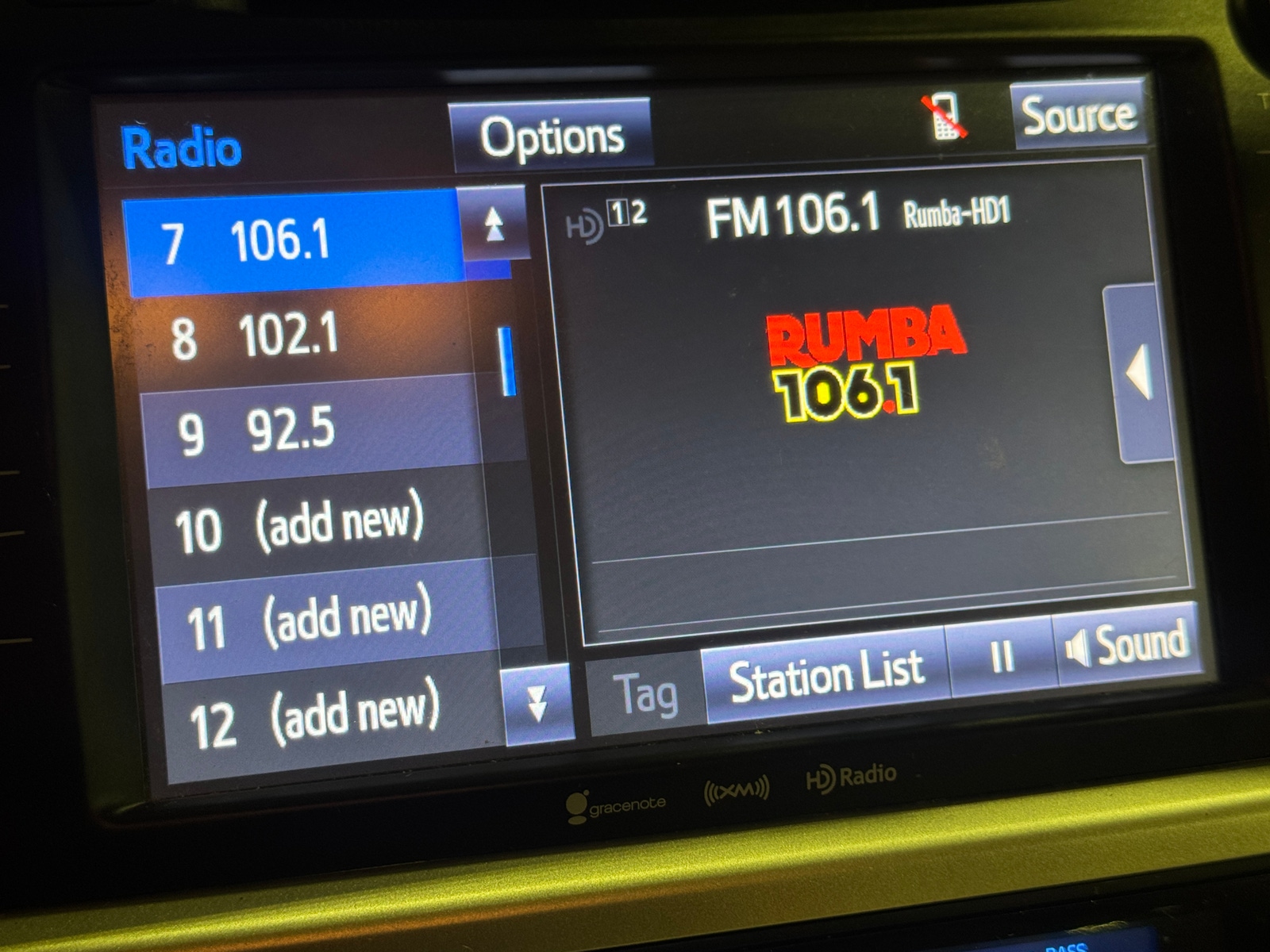 Thumbnail: 2016 Toyota Highlander - 3