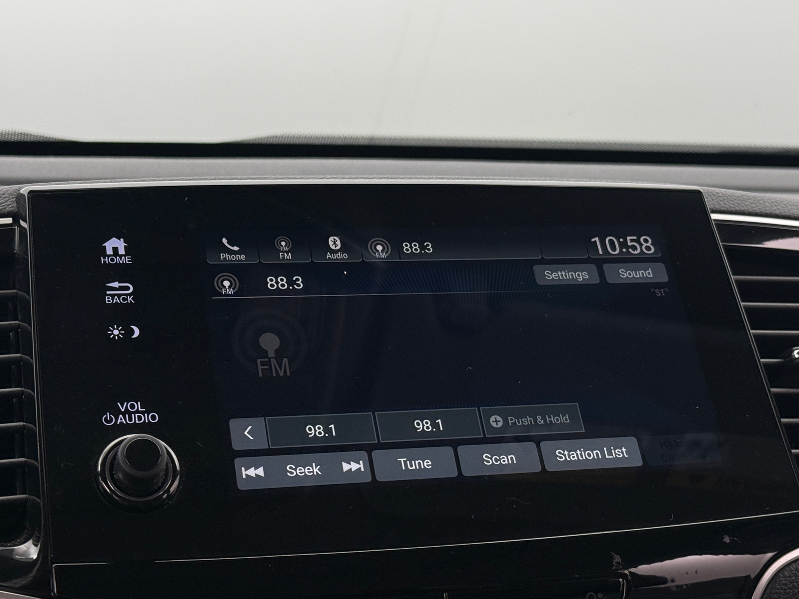 Thumbnail: 2020 Honda Pilot - 3