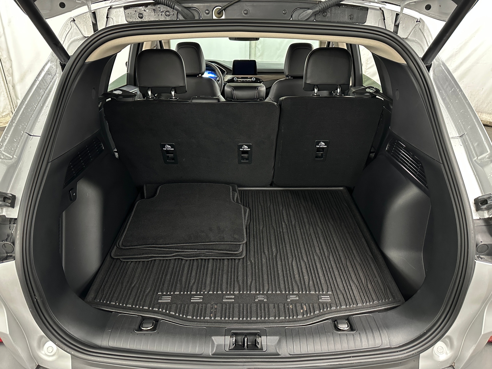 Thumbnail: 2020 Ford Escape - 6