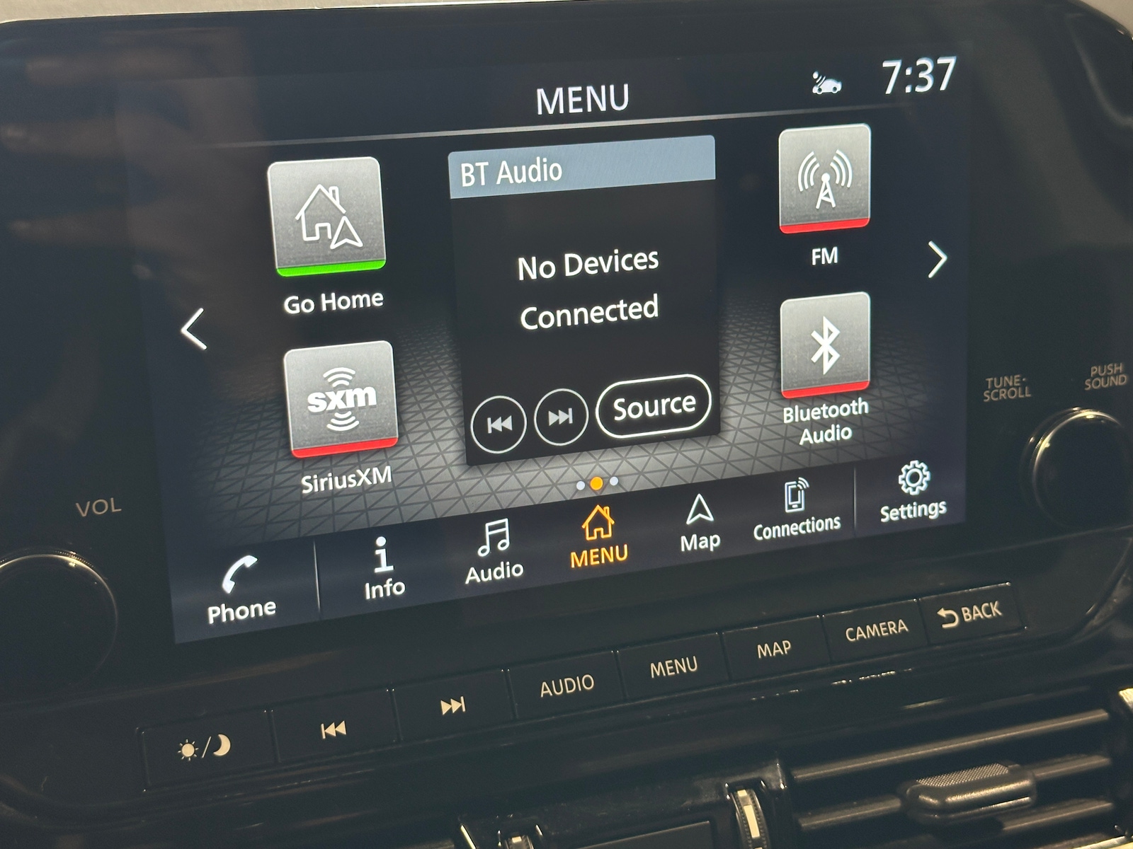 Thumbnail: 2022 Nissan Pathfinder - 3