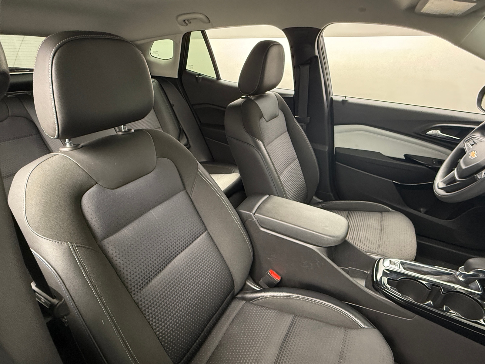 Thumbnail: 2025 Chevrolet Trax - 2