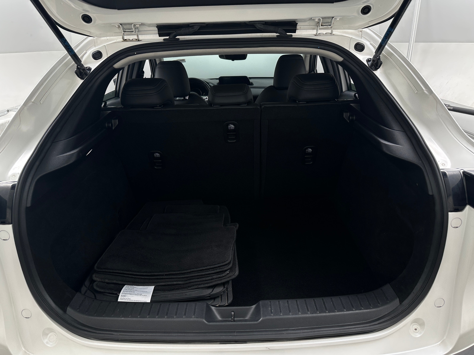 Thumbnail: 2023 Mazda CX-30 - 6