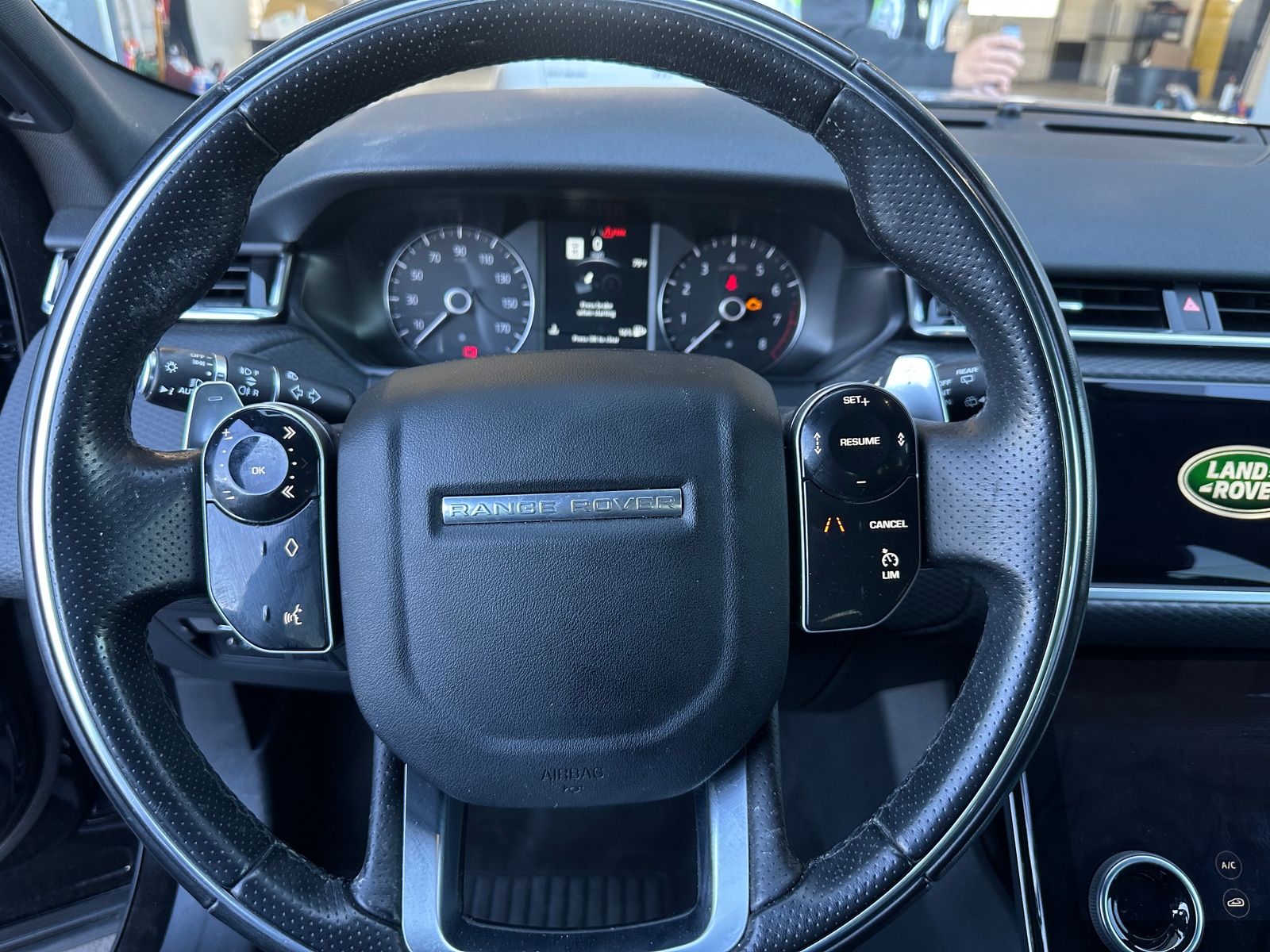 Thumbnail: 2020 Land Rover Range Rover Velar - 4