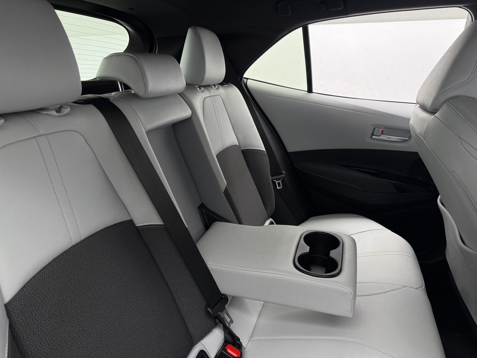 Thumbnail: 2022 Toyota Corolla - 5