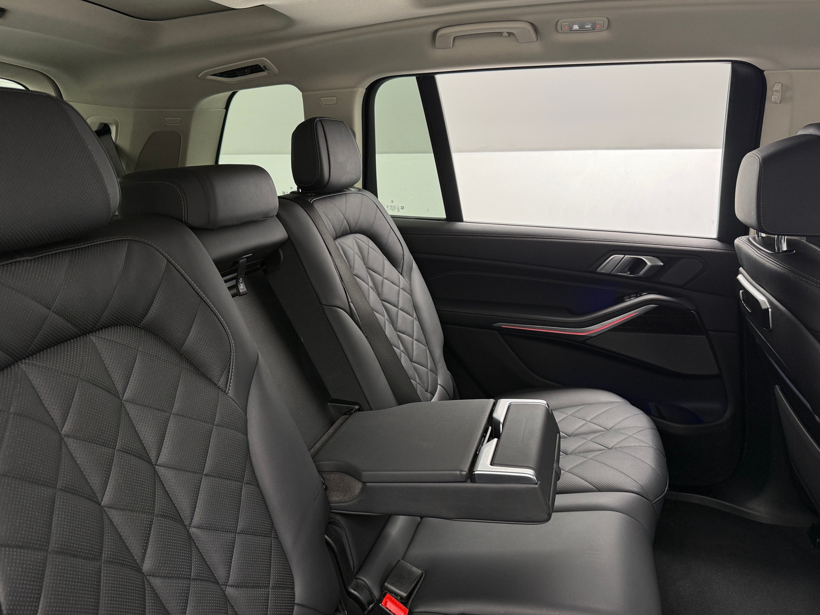 Thumbnail: 2024 BMW X7 - 5