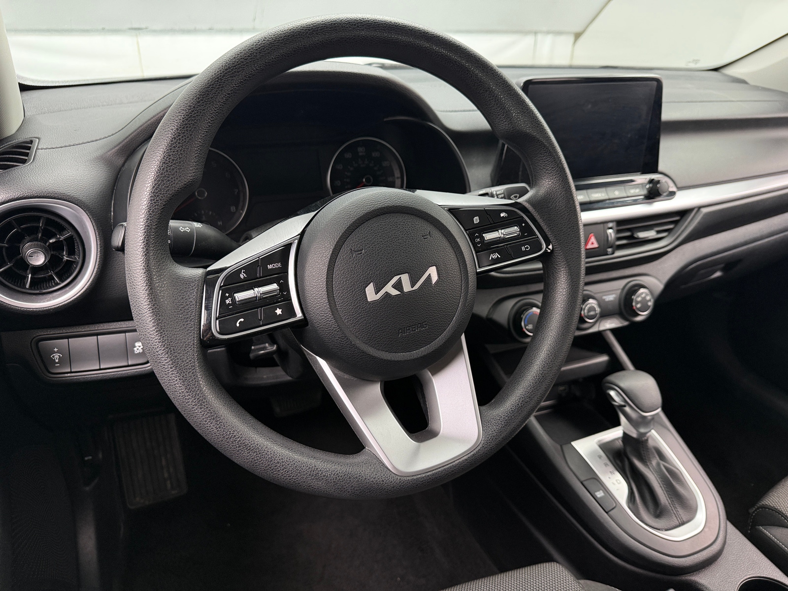 Thumbnail: 2024 Kia Forte - 5