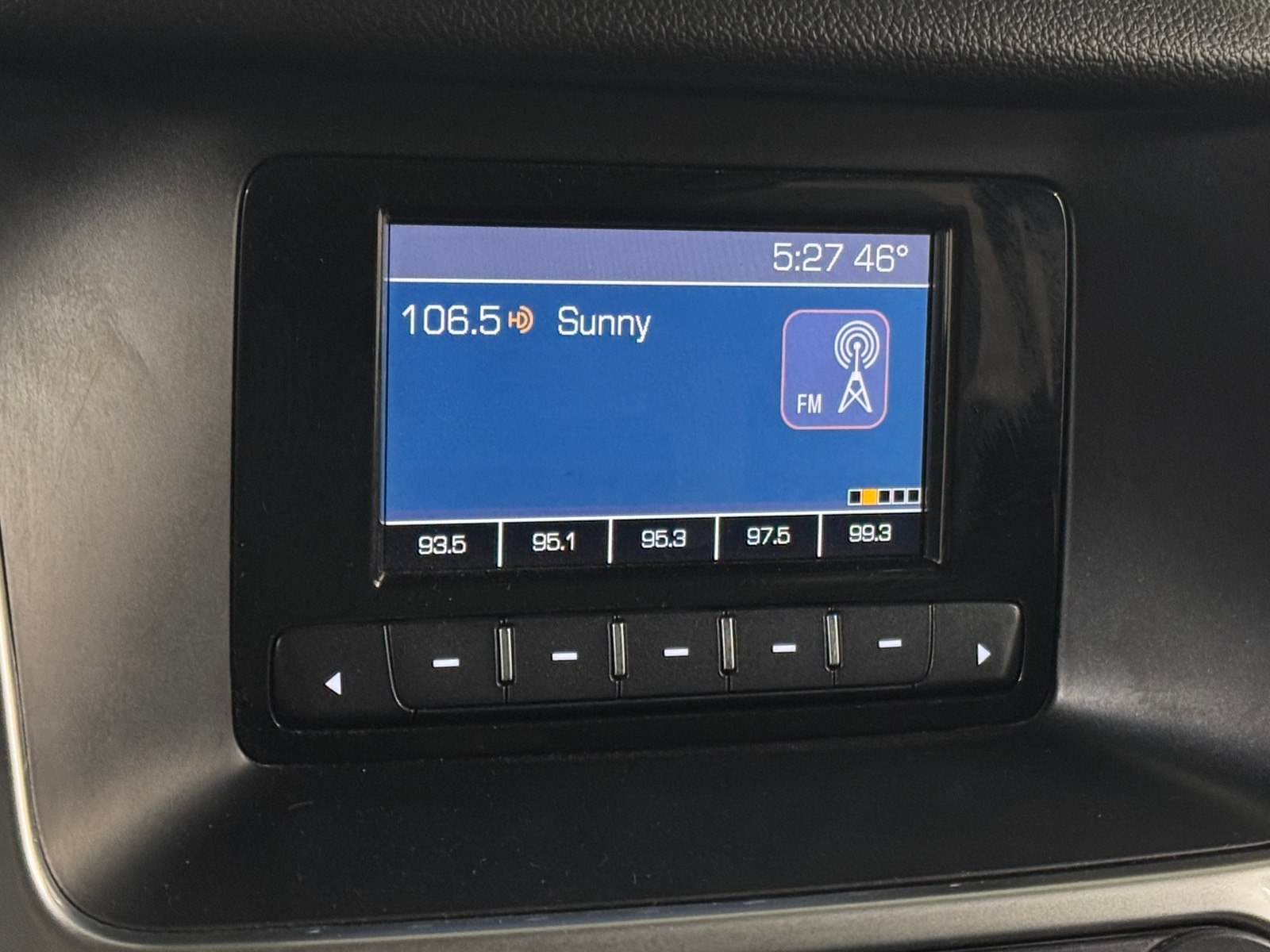 Thumbnail: 2015 Chevrolet Suburban - 4