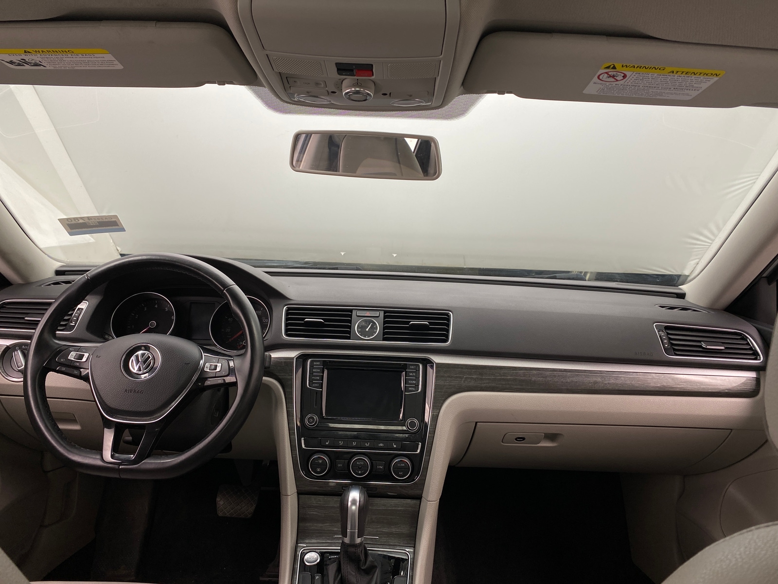 Thumbnail: 2017 Volkswagen Passat - 2