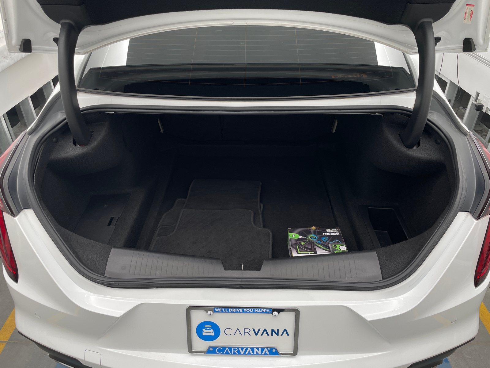 Thumbnail: 2023 Cadillac CT4 - 6