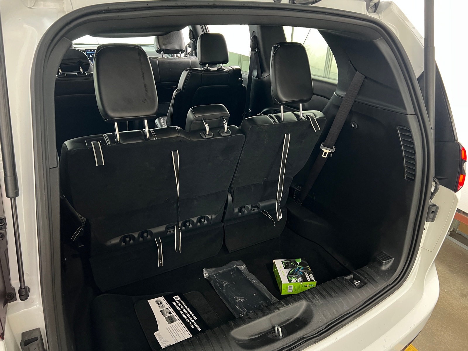 Thumbnail: 2025 Chrysler Pacifica - 6