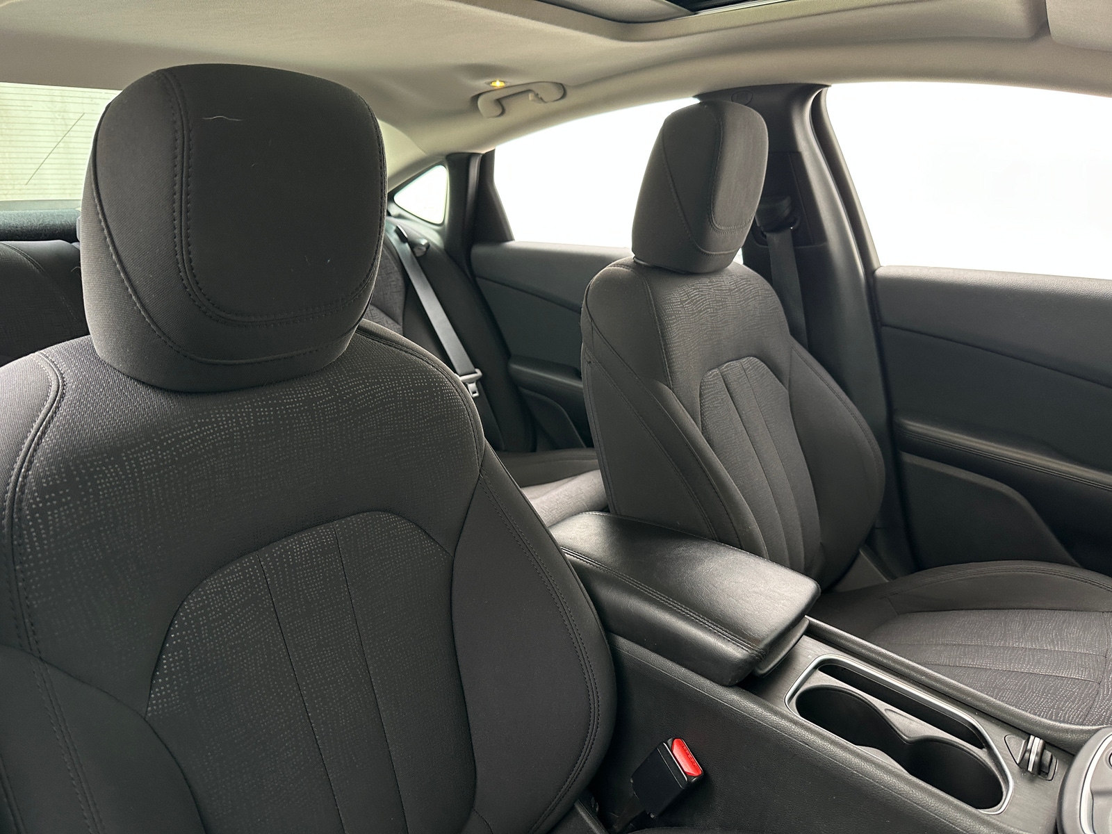 Thumbnail: 2015 Chrysler 200 - 2