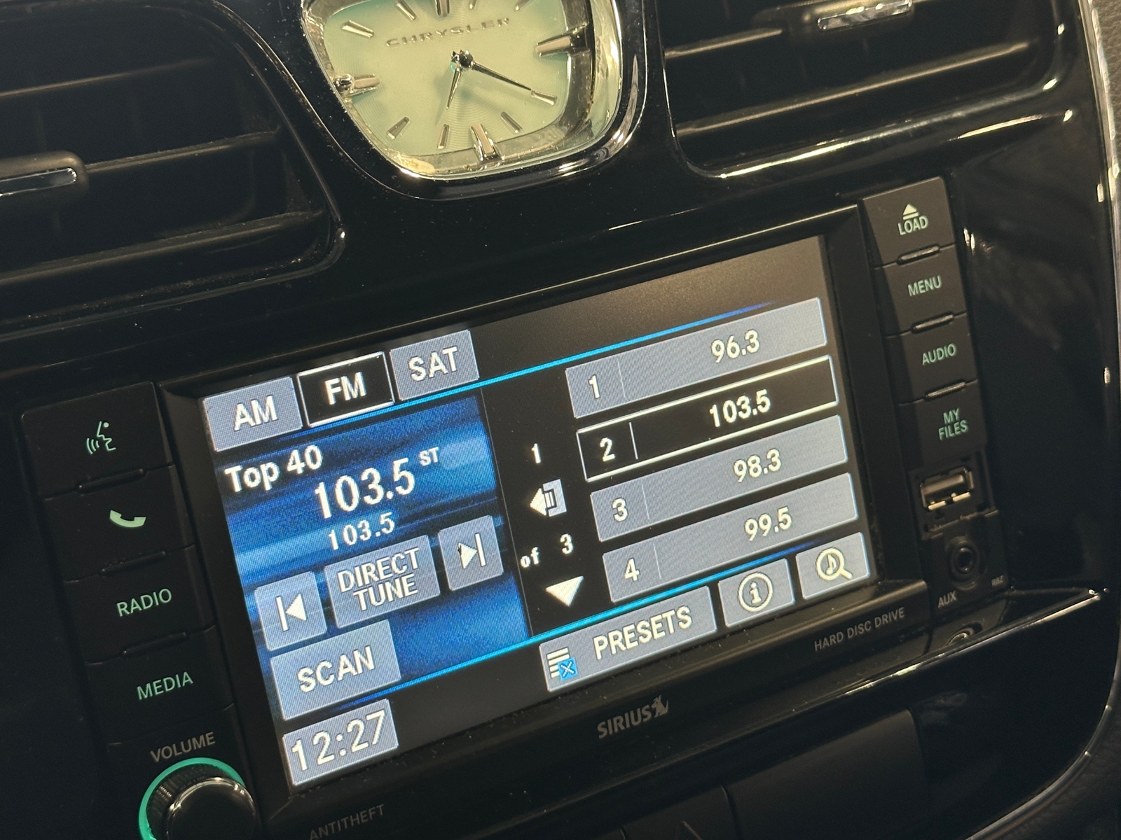 Thumbnail: 2013 Chrysler 200 - 4