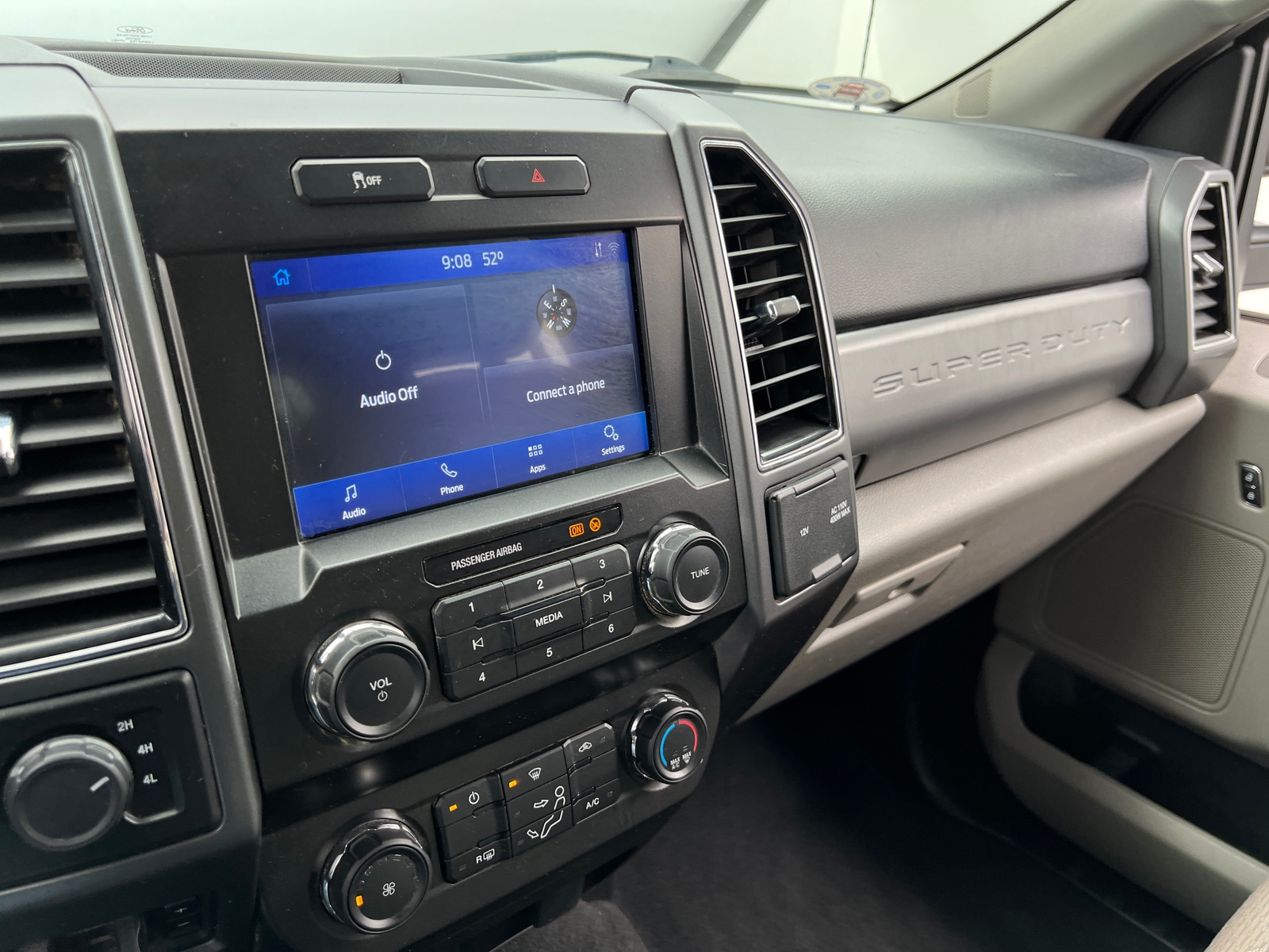 Thumbnail: 2021 Ford Econoline - 4