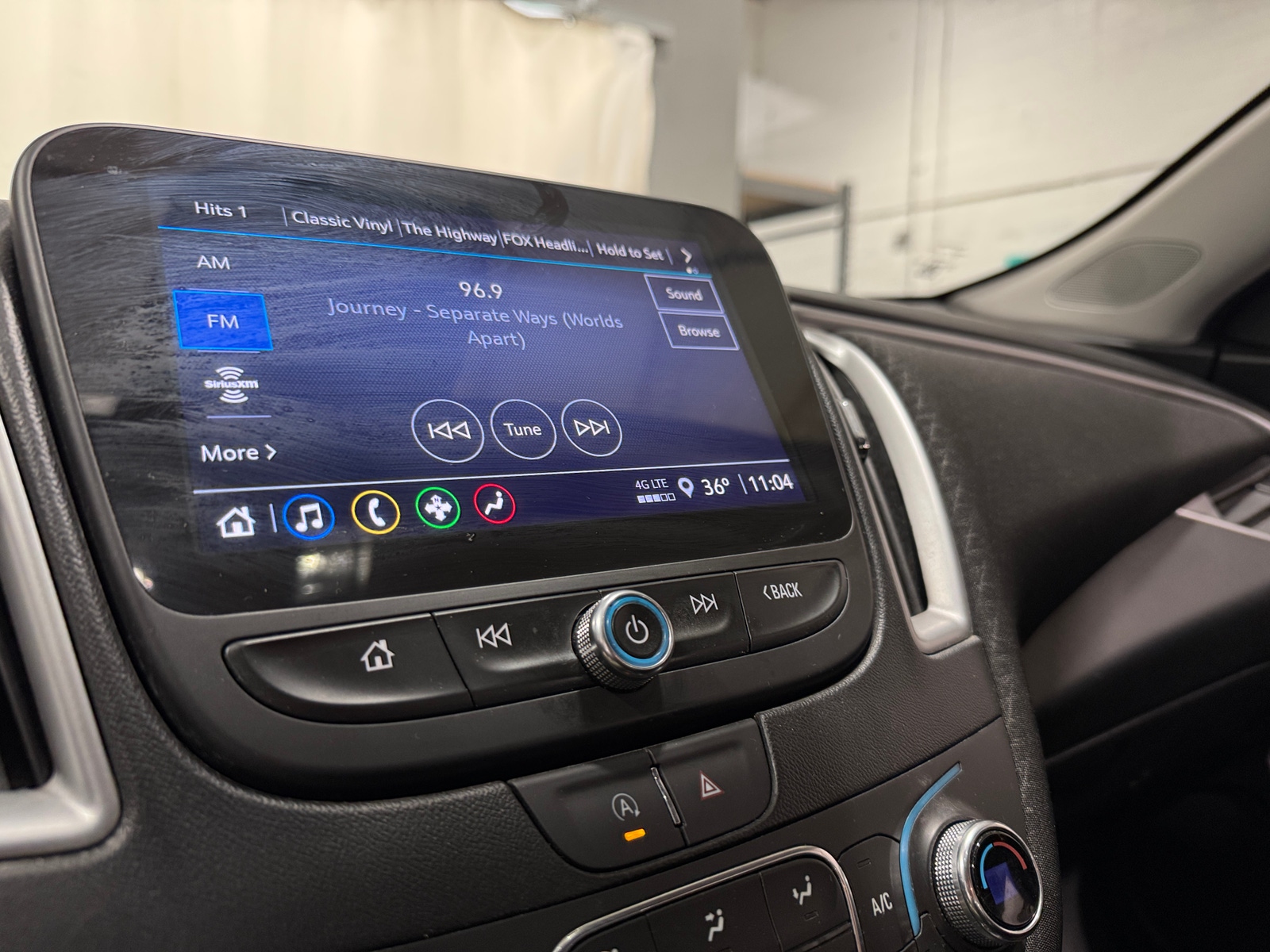 Thumbnail: 2024 Chevrolet Malibu - 4