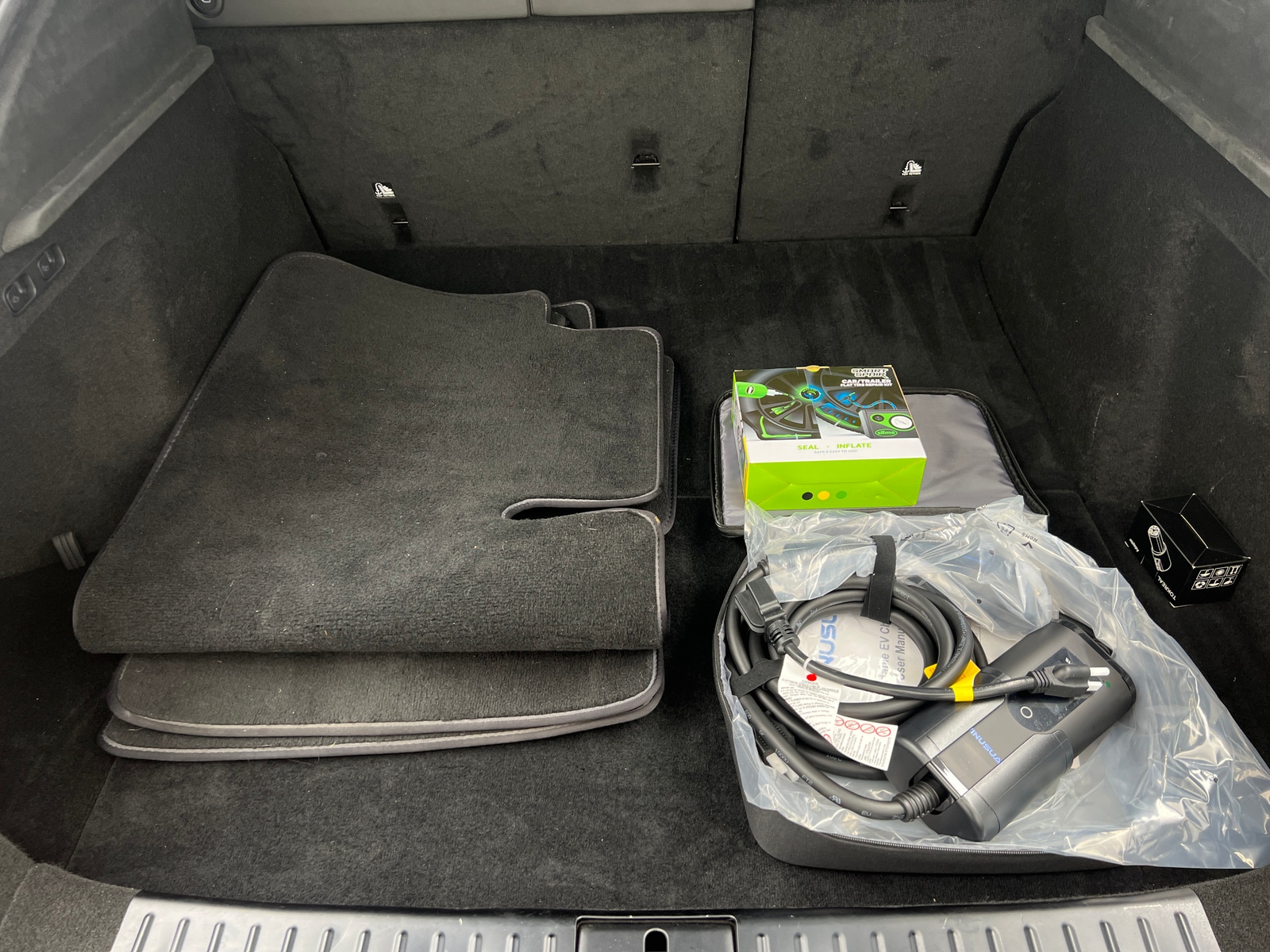 Thumbnail: 2023 Tesla Model S - 6