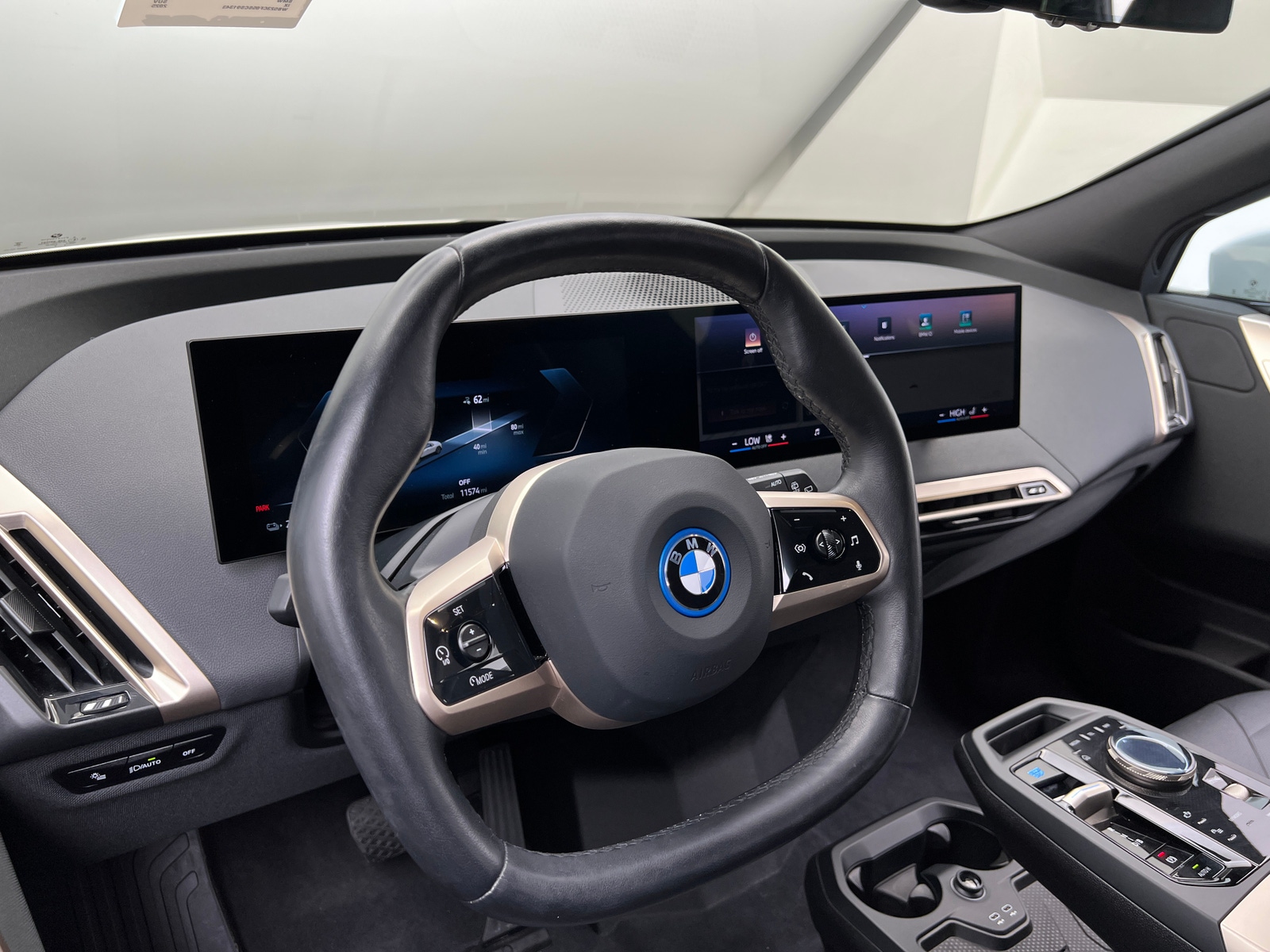 Thumbnail: 2025 BMW iX - 4