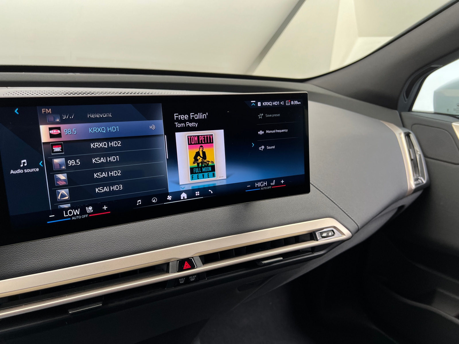 Thumbnail: 2025 BMW iX - 3