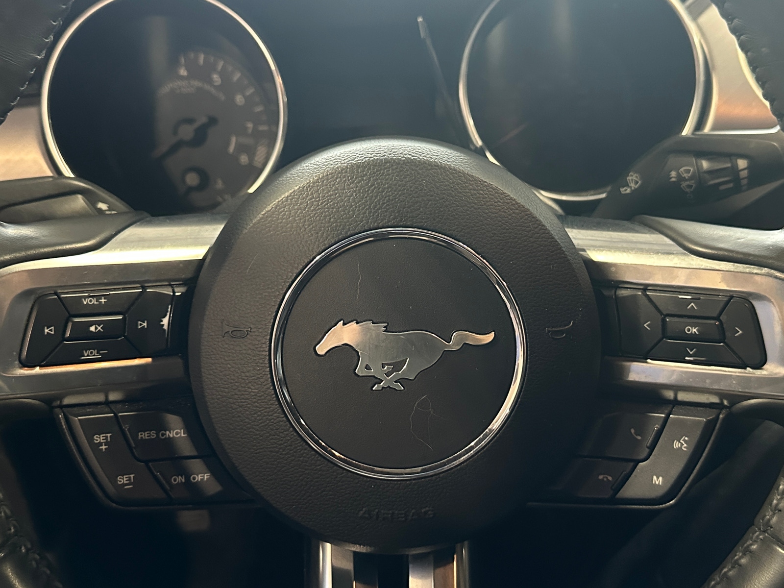 Thumbnail: 2018 Ford Mustang - 3