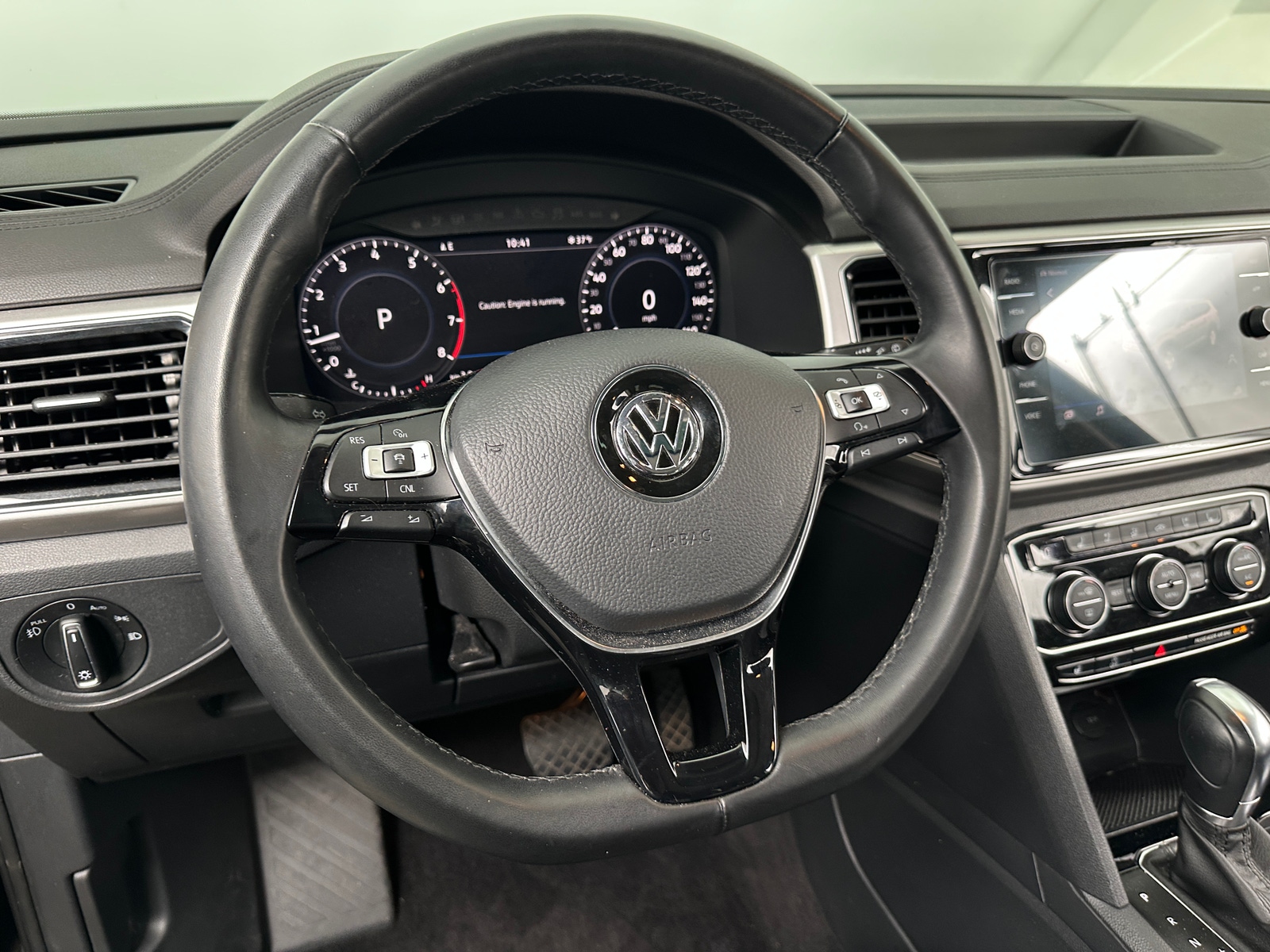 Thumbnail: 2018 Volkswagen Atlas - 4